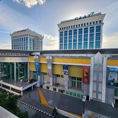 Roomquest It Square Don Mueang Airport Bangkok Bagian luar foto