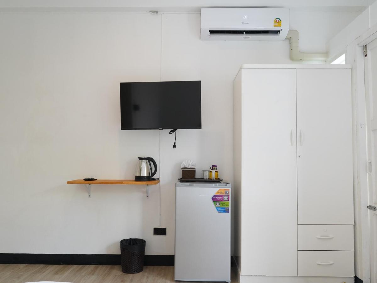 Roomquest It Square Don Mueang Airport Bangkok Bagian luar foto