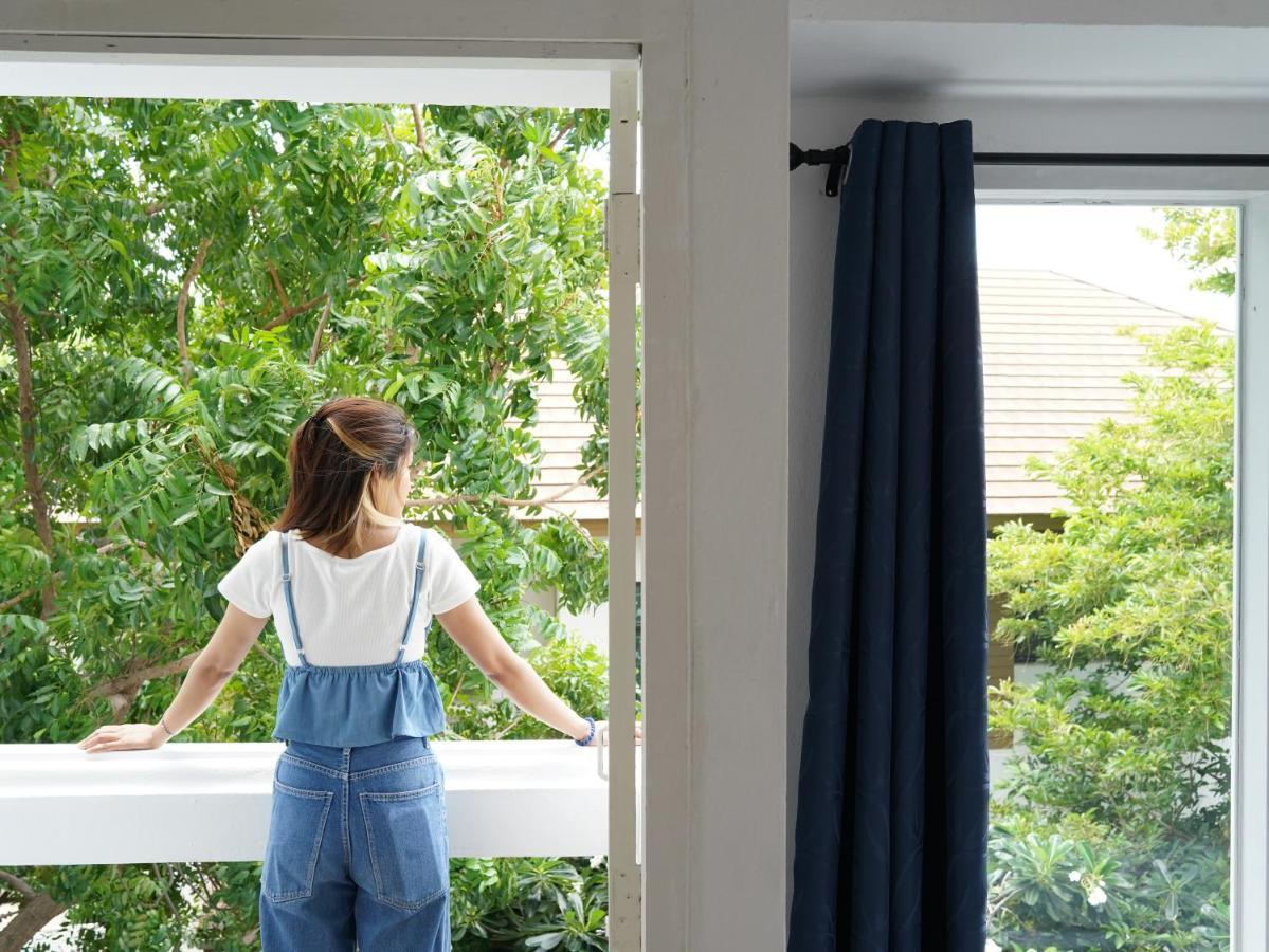 Roomquest It Square Don Mueang Airport Bangkok Bagian luar foto
